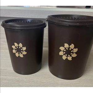 Tupperware Canister 2 Piece Set Brown 811-4 With 809-5 Lids ~ Vintage